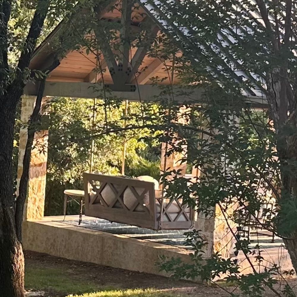 Laurel Swing Bed