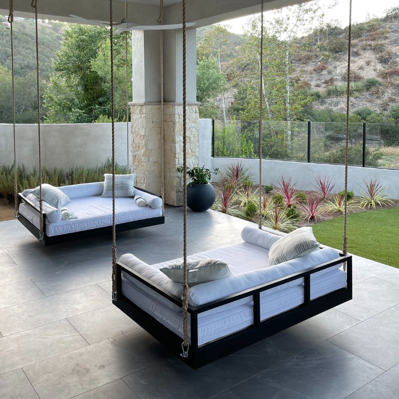 Solana Swing Bed
